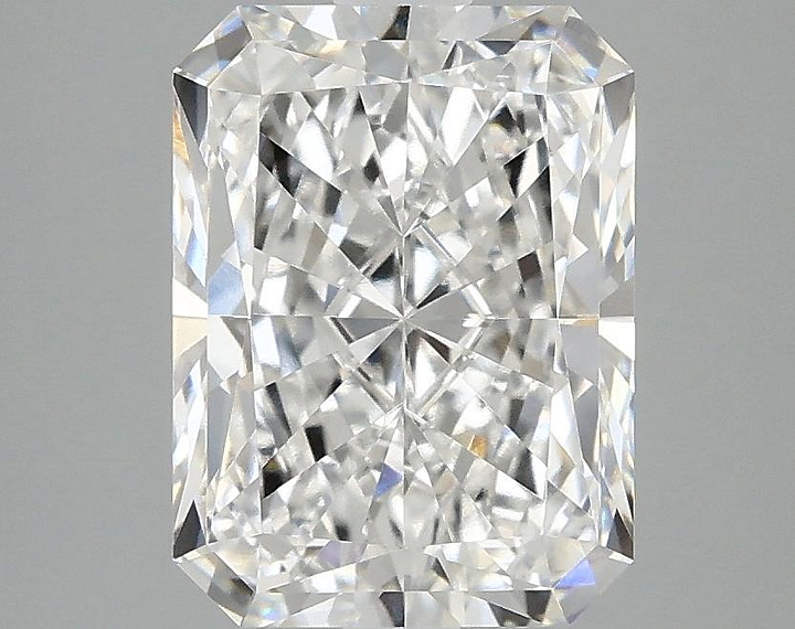 3.01 Carat Radiant Shaped Excellent Cut VVS2 IGI Certified Lab Grown Diamond