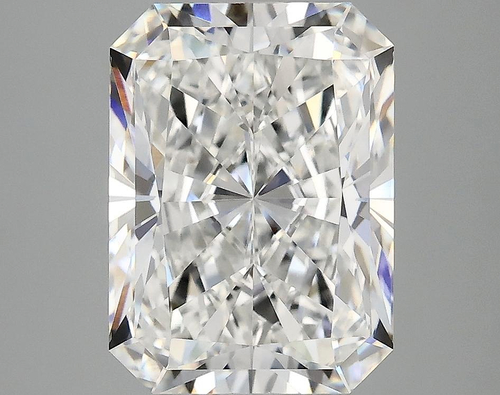 3.98 Carat Radiant Shaped Excellent Cut VVS2 IGI Certified Lab Grown Diamond