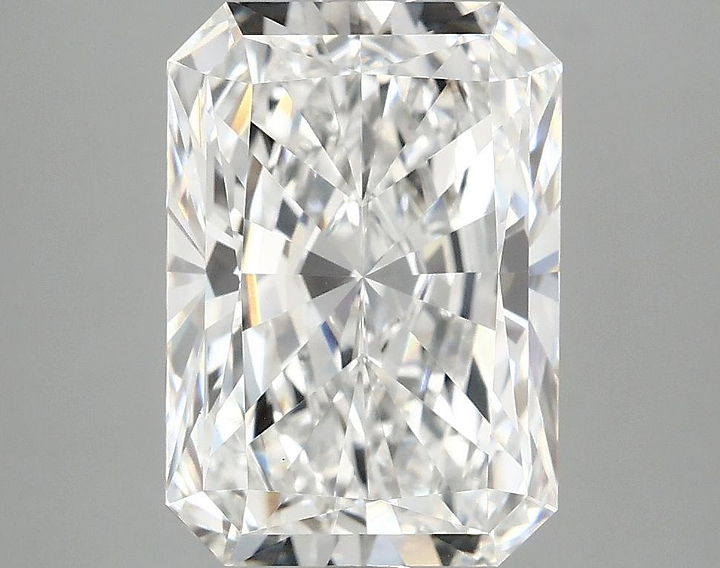 4.07 Carat Radiant Shaped Ideal Cut VVS2 IGI Certified Lab Grown Diamond