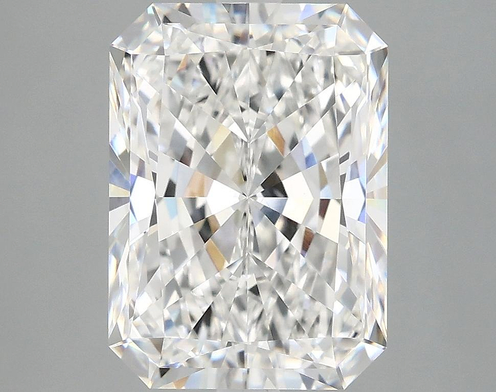 4.18 Carat Radiant Shaped Excellent Cut VVS2 IGI Certified Lab Grown Diamond