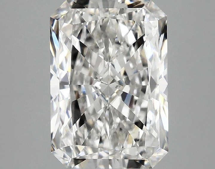 2.9 Carat Radiant Shaped Ideal Cut VVS2 IGI Certified Lab Grown Diamond
