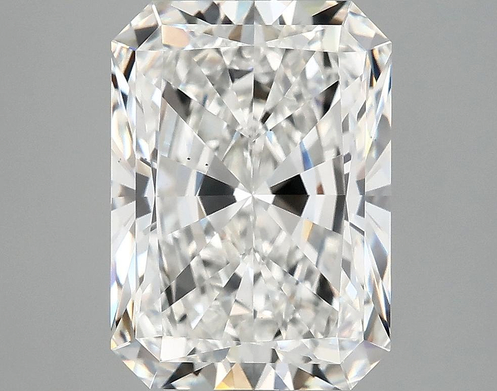4.89 Carat Radiant Shaped Excellent Cut VS2 IGI Certified Lab Grown Diamond