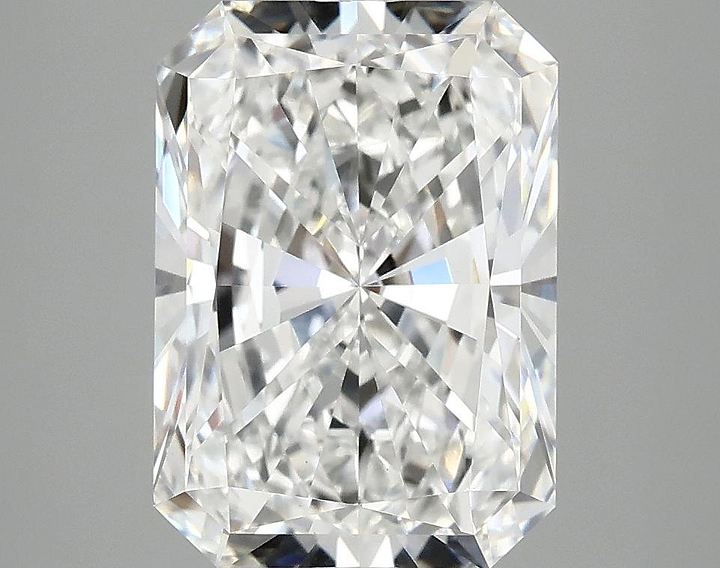 4.1 Carat Radiant Shaped Ideal Cut VVS2 IGI Certified Lab Grown Diamond