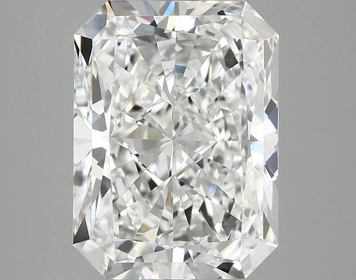3.67 Carat Radiant Shaped Excellent Cut VS1 IGI Certified Lab Grown Diamond