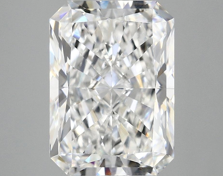 3.89 Carat Radiant Shaped Ideal Cut VVS2 IGI Certified Lab Grown Diamond