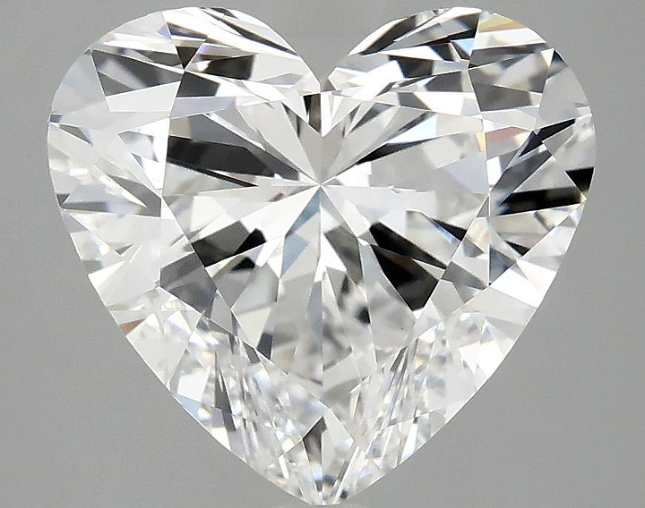 4.08 Carat Heart Shaped Ideal Cut VVS2 IGI Certified Lab Grown Diamond