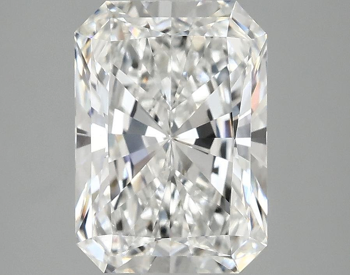 3.08 Carat Radiant Shaped Ideal Cut VVS2 IGI Certified Lab Grown Diamond