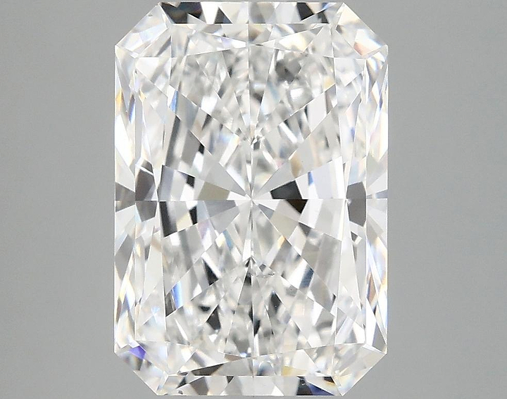 4.18 Carat Radiant Shaped Ideal Cut VS1 IGI Certified Lab Grown Diamond