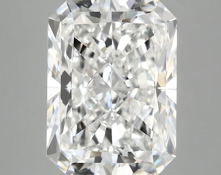 4.05 Carat Radiant Shaped Excellent Cut VVS2 IGI Certified Lab Grown Diamond