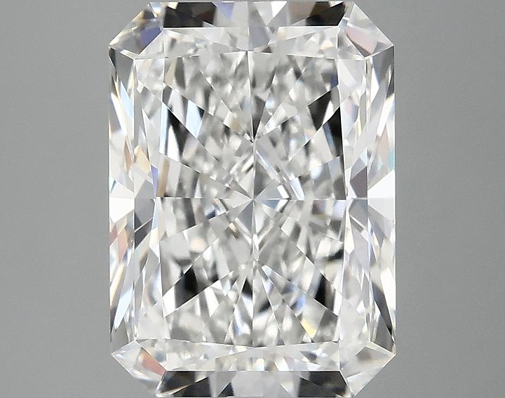 4.02 Carat Radiant Shaped Excellent Cut VVS2 IGI Certified Lab Grown Diamond