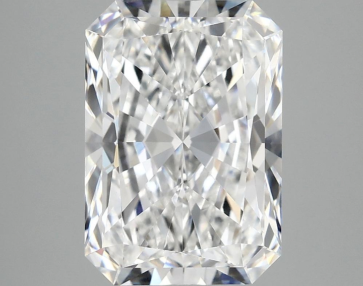 4.1 Carat Radiant Shaped Ideal Cut VVS2 IGI Certified Lab Grown Diamond