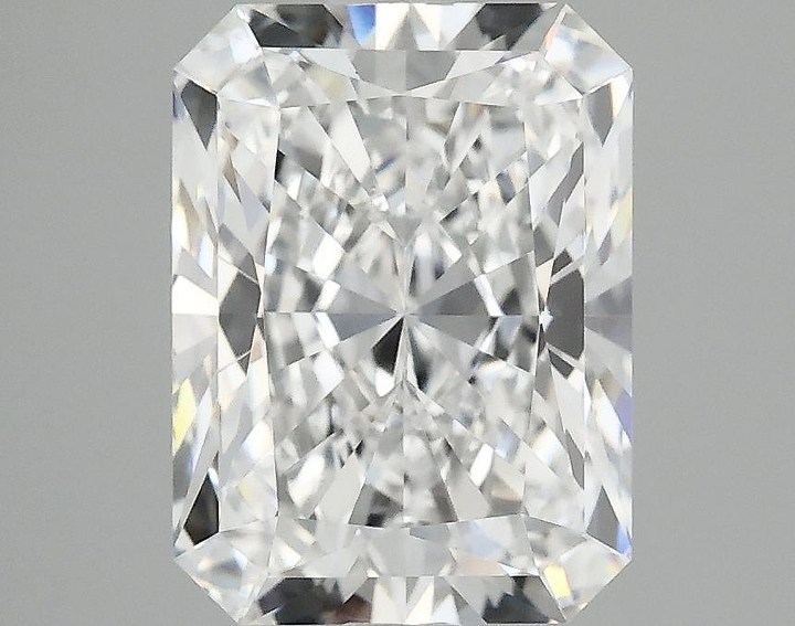 3.01 Carat Radiant Shaped Excellent Cut VVS2 IGI Certified Lab Grown Diamond