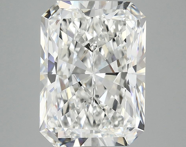 3.98 Carat Radiant Shaped Ideal Cut VVS2 IGI Certified Lab Grown Diamond