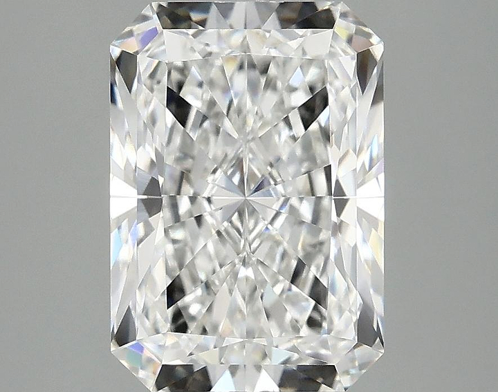 3.09 Carat Radiant Shaped Ideal Cut VS1 IGI Certified Lab Grown Diamond