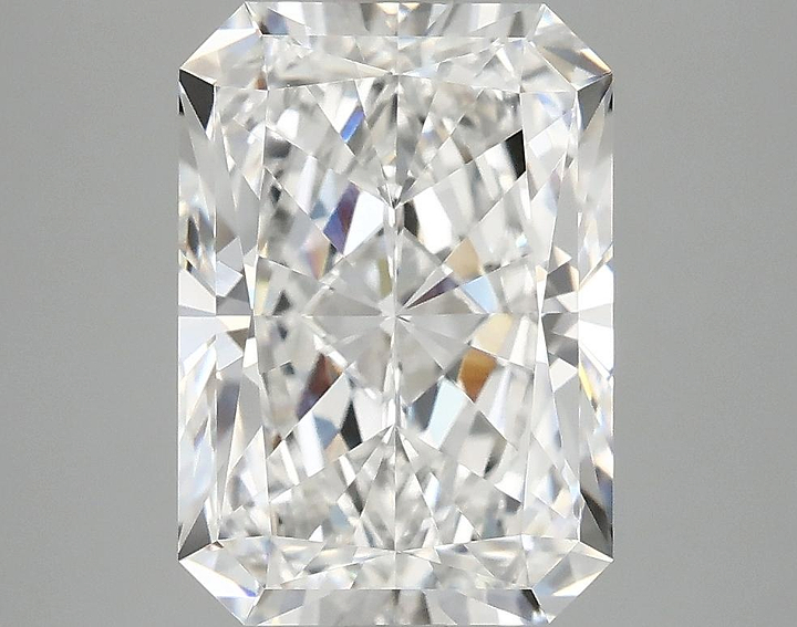 4.07 Carat Radiant Shaped Ideal Cut VVS2 IGI Certified Lab Grown Diamond