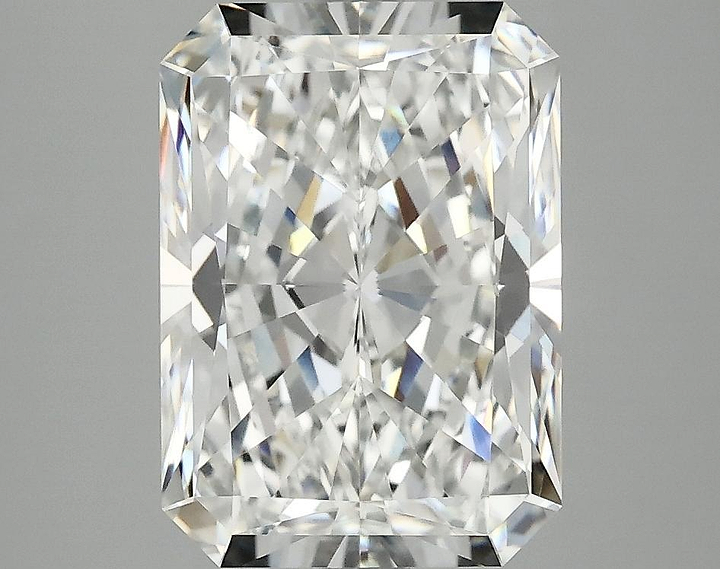 4.0 Carat Radiant Shaped Ideal Cut VVS2 IGI Certified Lab Grown Diamond
