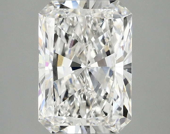 3.04 Carat Radiant Shaped Ideal Cut VVS2 IGI Certified Lab Grown Diamond