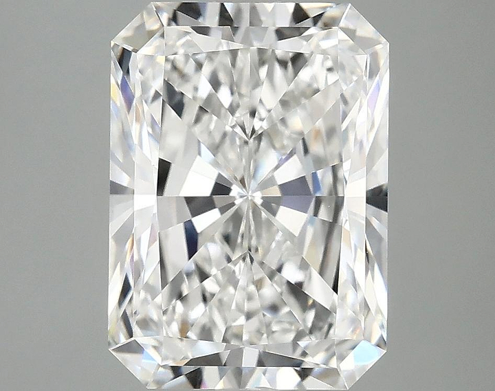 4.09 Carat Radiant Shaped Ideal Cut VVS2 IGI Certified Lab Grown Diamond
