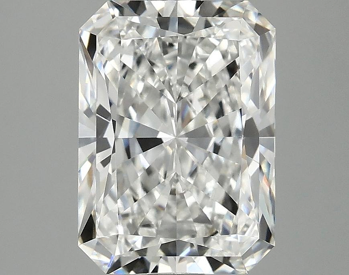 3.06 Carat Radiant Shaped Excellent Cut VVS2 IGI Certified Lab Grown Diamond