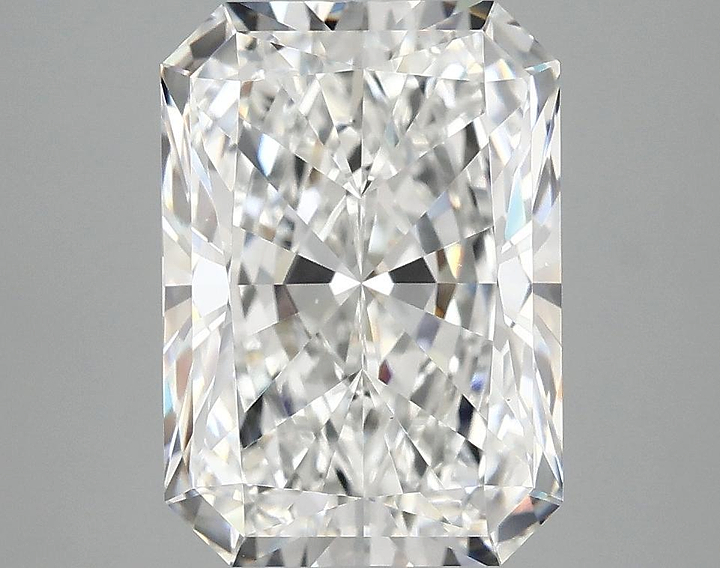 4.02 Carat Radiant Shaped Ideal Cut VS2 IGI Certified Lab Grown Diamond