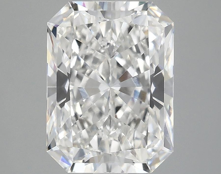 3.1 Carat Radiant Shaped Excellent Cut VS1 IGI Certified Lab Grown Diamond
