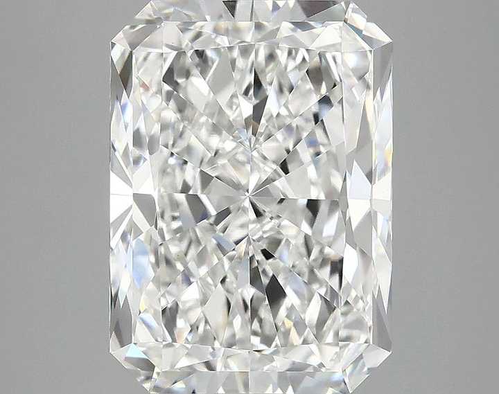 4.19 Carat Radiant Shaped Excellent Cut VS1 IGI Certified Lab Grown Diamond
