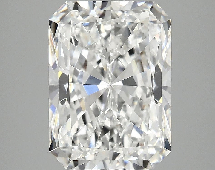4.05 Carat Radiant Shaped Excellent Cut VVS2 IGI Certified Lab Grown Diamond