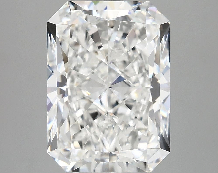 4.31 Carat Radiant Shaped Excellent Cut VVS2 IGI Certified Lab Grown Diamond