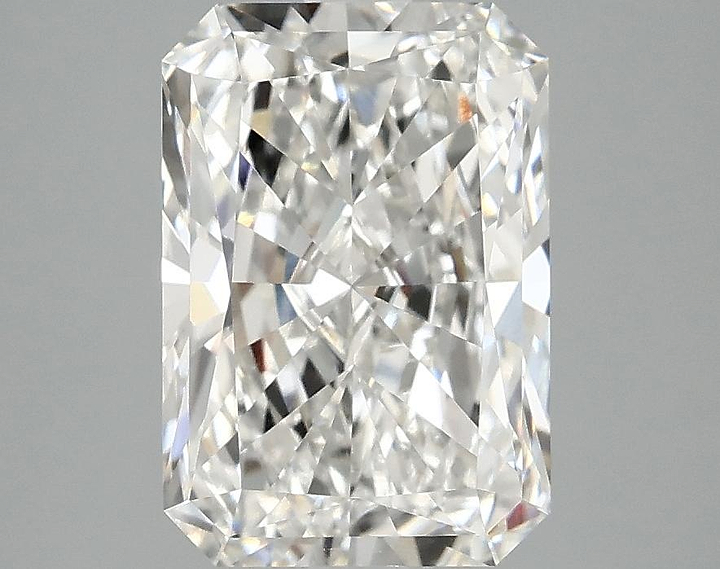 3.02 Carat Radiant Shaped Ideal Cut VVS2 IGI Certified Lab Grown Diamond