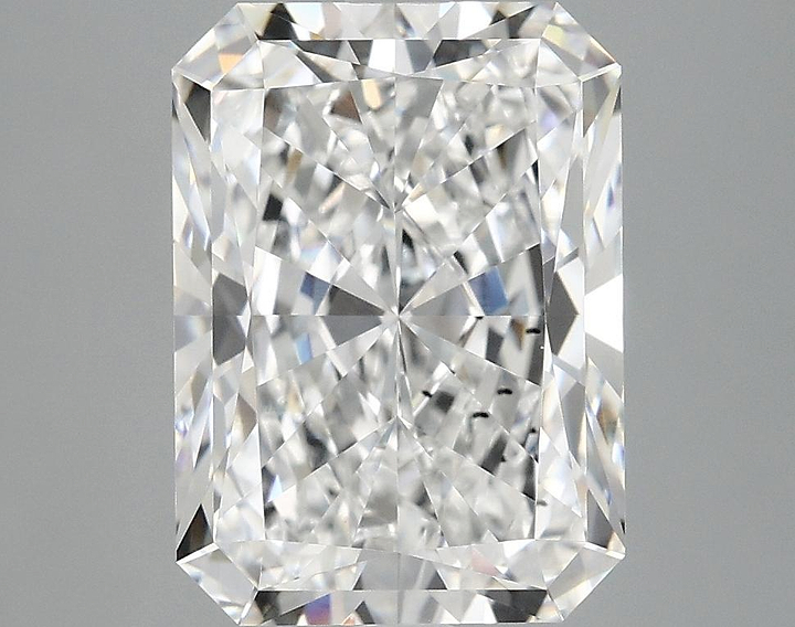 4.19 Carat Radiant Shaped Excellent Cut VS2 IGI Certified Lab Grown Diamond