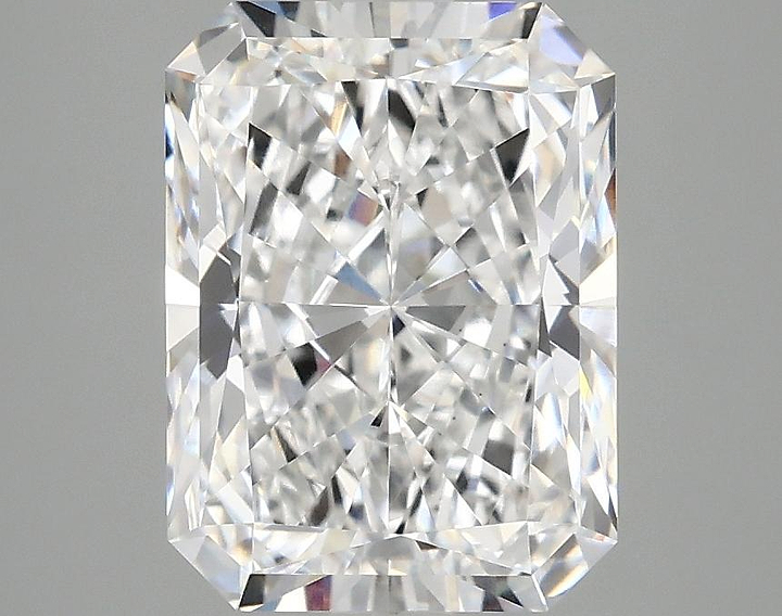 2.94 Carat Radiant Shaped Excellent Cut VVS2 IGI Certified Lab Grown Diamond