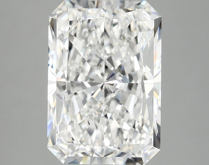 3.93 Carat Radiant Shaped Ideal Cut VVS2 IGI Certified Lab Grown Diamond