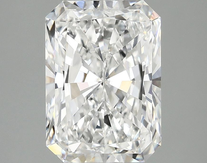 3.05 Carat Radiant Shaped Ideal Cut VVS2 IGI Certified Lab Grown Diamond