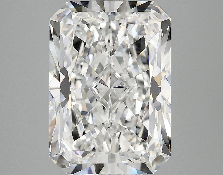 4.14 Carat Radiant Shaped Ideal Cut VS1 IGI Certified Lab Grown Diamond