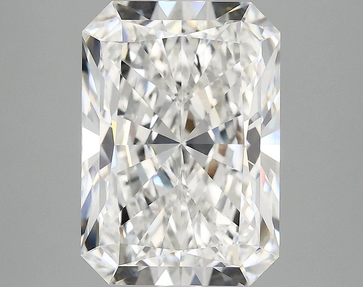 4.07 Carat Radiant Shaped Ideal Cut VVS2 IGI Certified Lab Grown Diamond