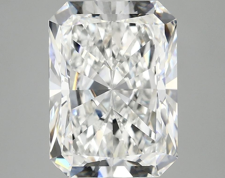 4.37 Carat Radiant Shaped Excellent Cut VVS2 IGI Certified Lab Grown Diamond