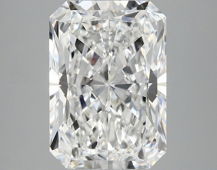 4.02 Carat Radiant Shaped Ideal Cut VVS2 IGI Certified Lab Grown Diamond