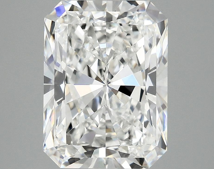 4.04 Carat Radiant Shaped Excellent Cut VVS2 IGI Certified Lab Grown Diamond