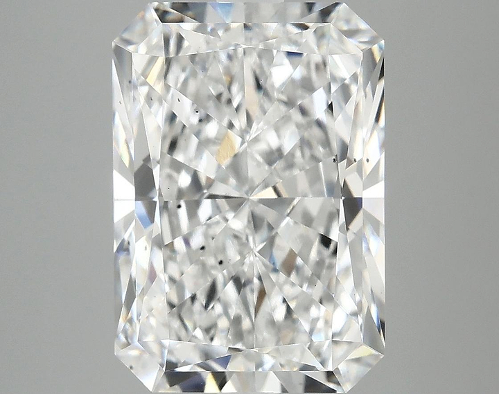 5.61 Carat Radiant Shaped Ideal Cut SI1 IGI Certified Lab Grown Diamond
