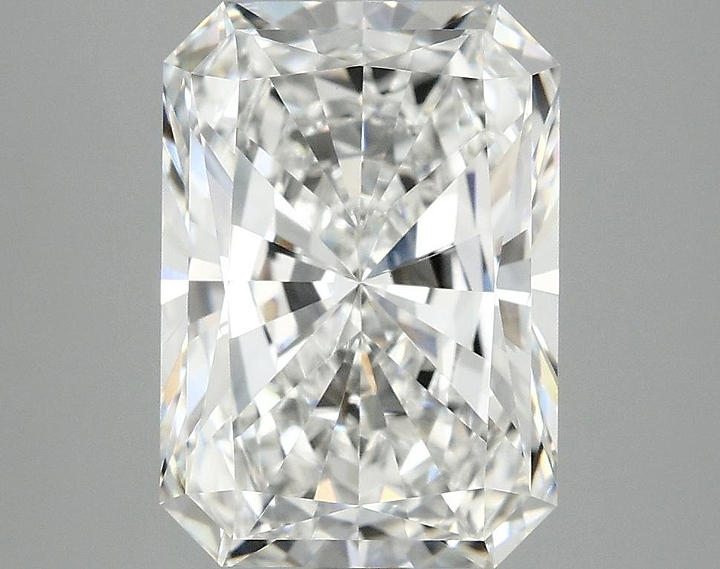 3.86 Carat Radiant Shaped Ideal Cut VVS2 IGI Certified Lab Grown Diamond