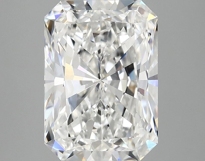 4.08 Carat Radiant Shaped Ideal Cut VVS2 IGI Certified Lab Grown Diamond