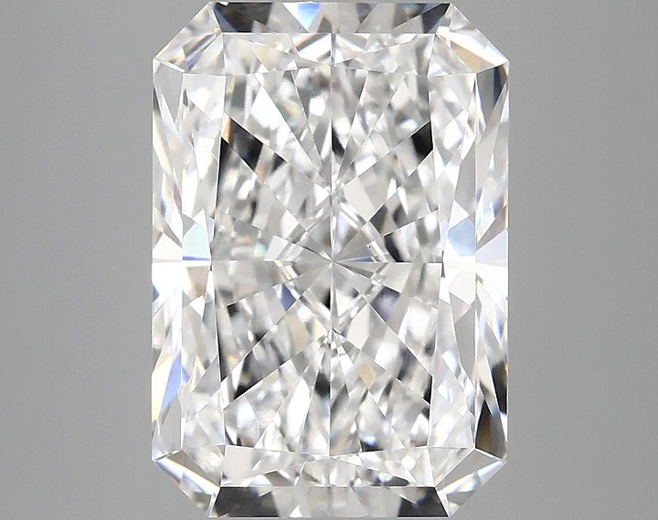 4.06 Carat Radiant Shaped Ideal Cut VVS2 IGI Certified Lab Grown Diamond