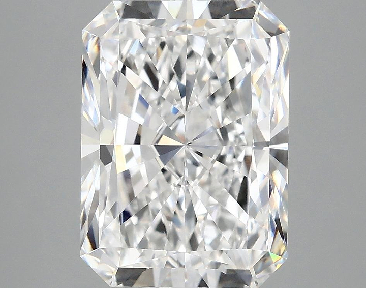 4.02 Carat Radiant Shaped Ideal Cut VVS2 IGI Certified Lab Grown Diamond