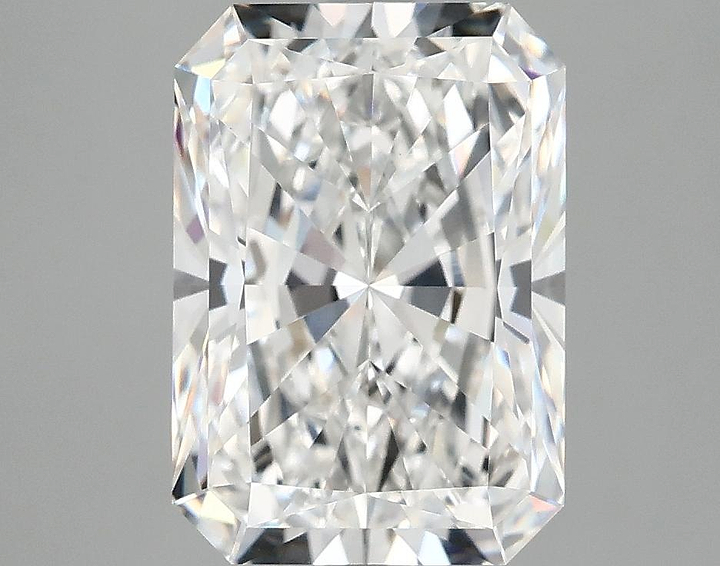 4.05 Carat Radiant Shaped Ideal Cut VS1 IGI Certified Lab Grown Diamond
