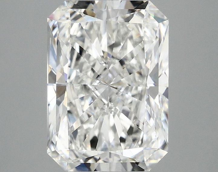 3.71 Carat Radiant Shaped Ideal Cut VVS2 IGI Certified Lab Grown Diamond