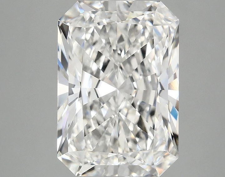 2.99 Carat Radiant Shaped Ideal Cut VVS2 IGI Certified Lab Grown Diamond
