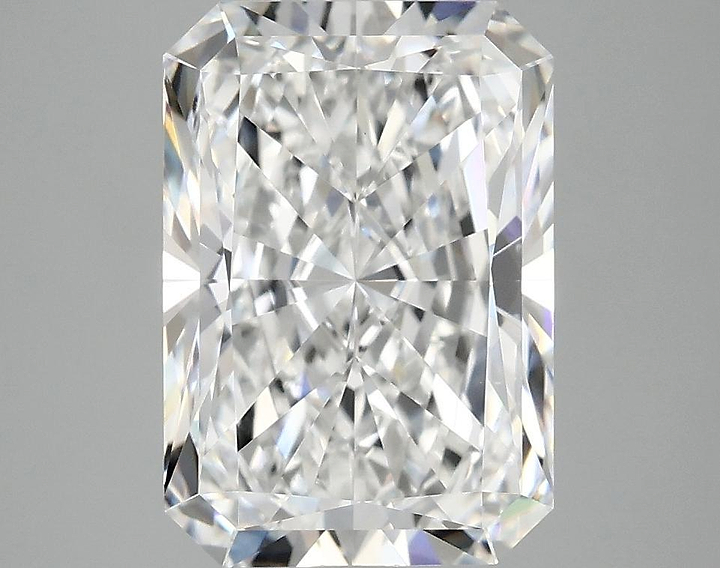 4.04 Carat Radiant Shaped Ideal Cut VS2 IGI Certified Lab Grown Diamond