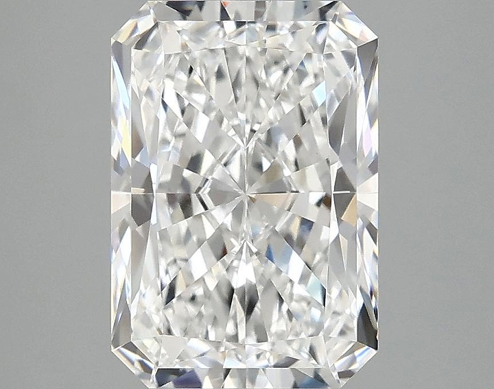 2.91 Carat Radiant Shaped Ideal Cut VVS2 IGI Certified Lab Grown Diamond