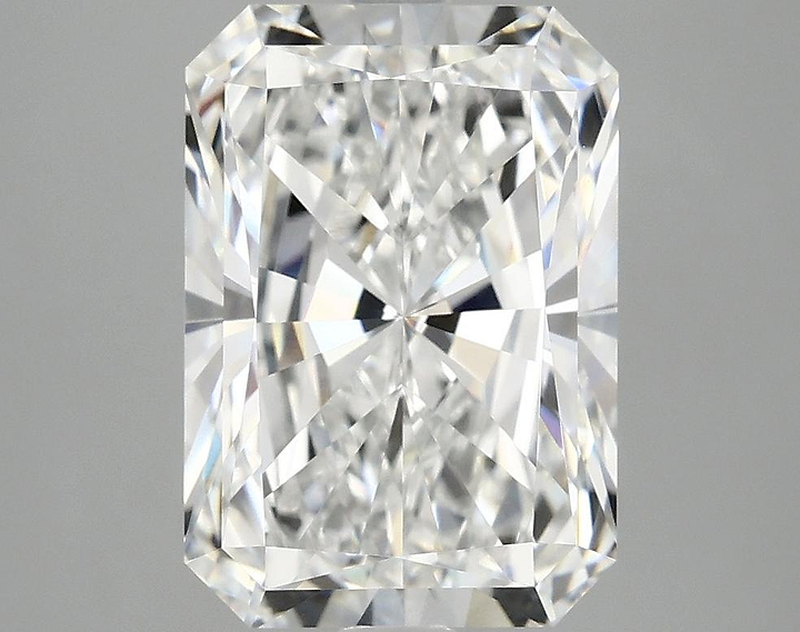 4.04 Carat Radiant Shaped Ideal Cut VVS2 IGI Certified Lab Grown Diamond
