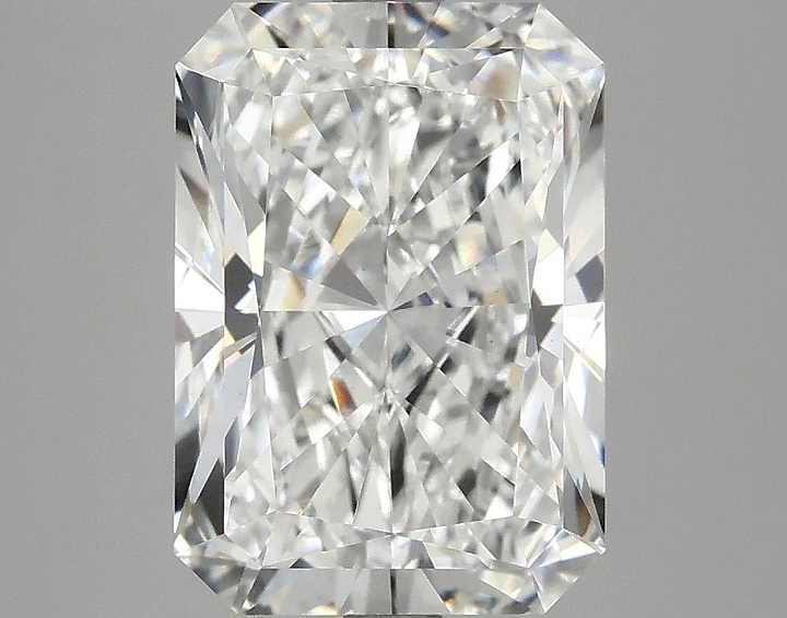 4.07 Carat Radiant Shaped Ideal Cut VS1 IGI Certified Lab Grown Diamond